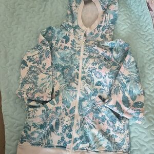 Ivivva Teal Botanical Print Hooded Zip Jacket on Light Pink